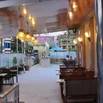 Rosy Marmaris
