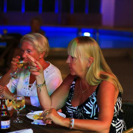 Rosy Marmaris