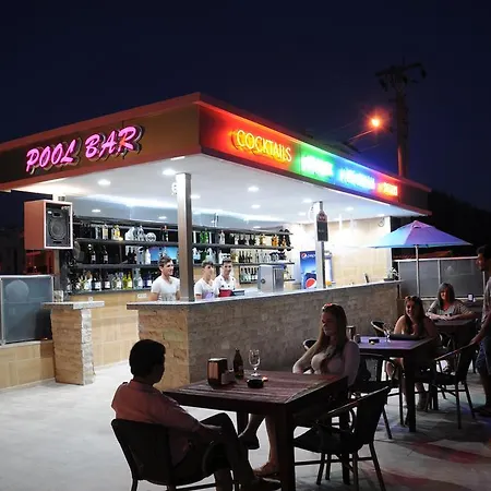 Rosy 3* מרמריס