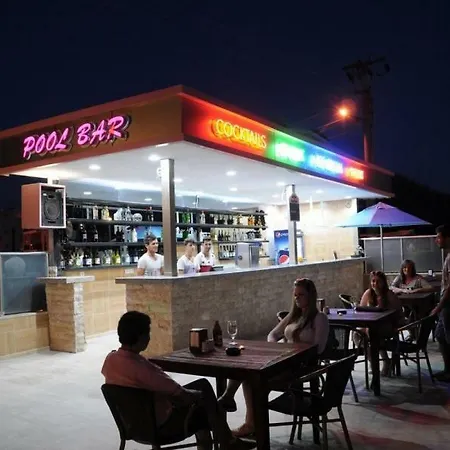 Rosy Marmaris