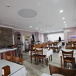 Rosy 3*