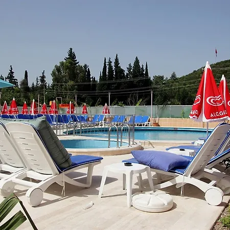 Rosy Hotel