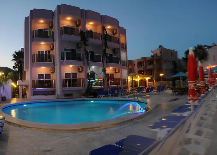 Ξενοδοχείο Rosy 3*