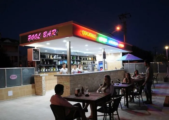 Rosy Marmaris