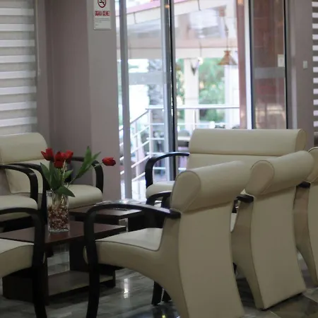 Rosy Hotell 2*